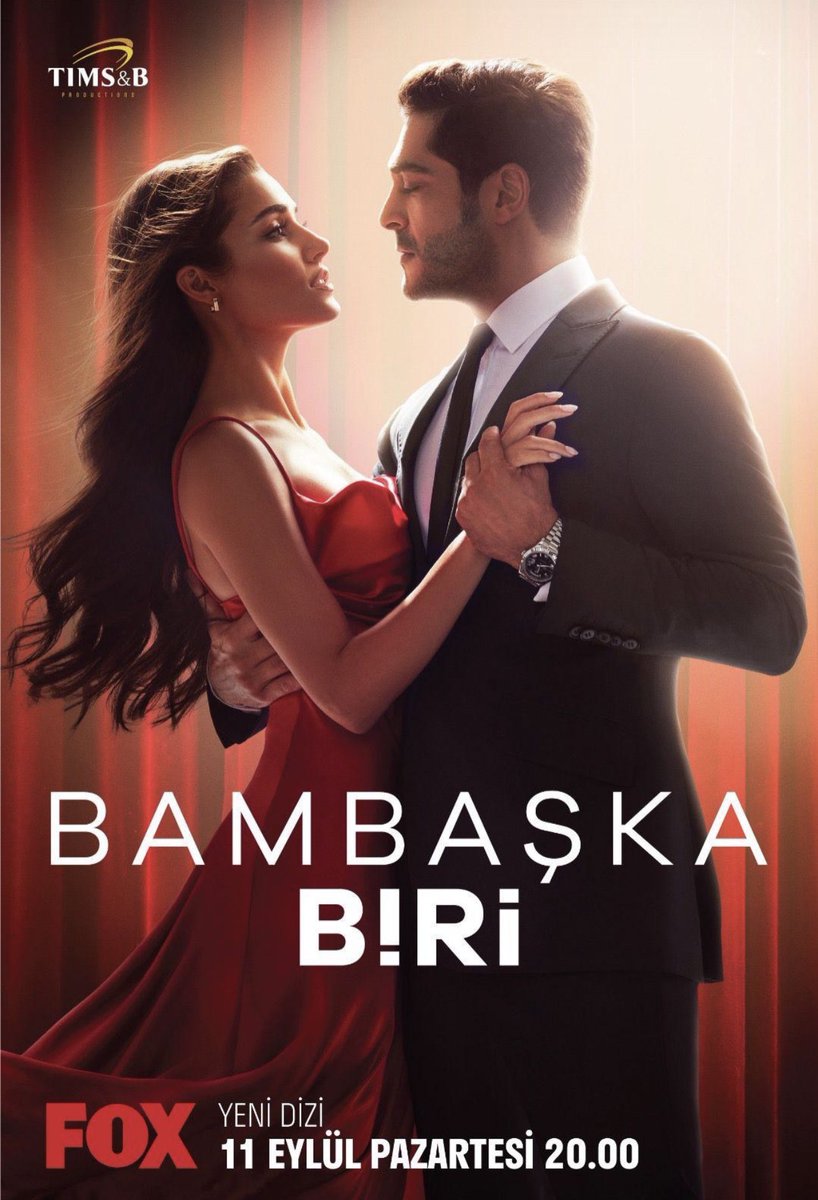 huyde12's tweet photo. #BambaşkaBiri 1. bölümünü kaçırdım diye üzülmeyin, dizi bu hafta 10 tekrar ile yayında olacak 💥

Bugün; 13:00 ve 22:30'da
Çarşamba ; 20:00 ve 01:00'de
Perşembe 22:30'da 
Cuma; 22:30'da
Cumartesi; 10:05 ve 02:15'de
Pazar; 16:15, 20:00 ve 01:15'de https://t.co/azz52QN9jW