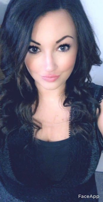 #bedroomeyes https://t.co/Ro6Y4ORpEy<a href="/tag/bedroomeyes"class="tags">#bedroomeyes</a>