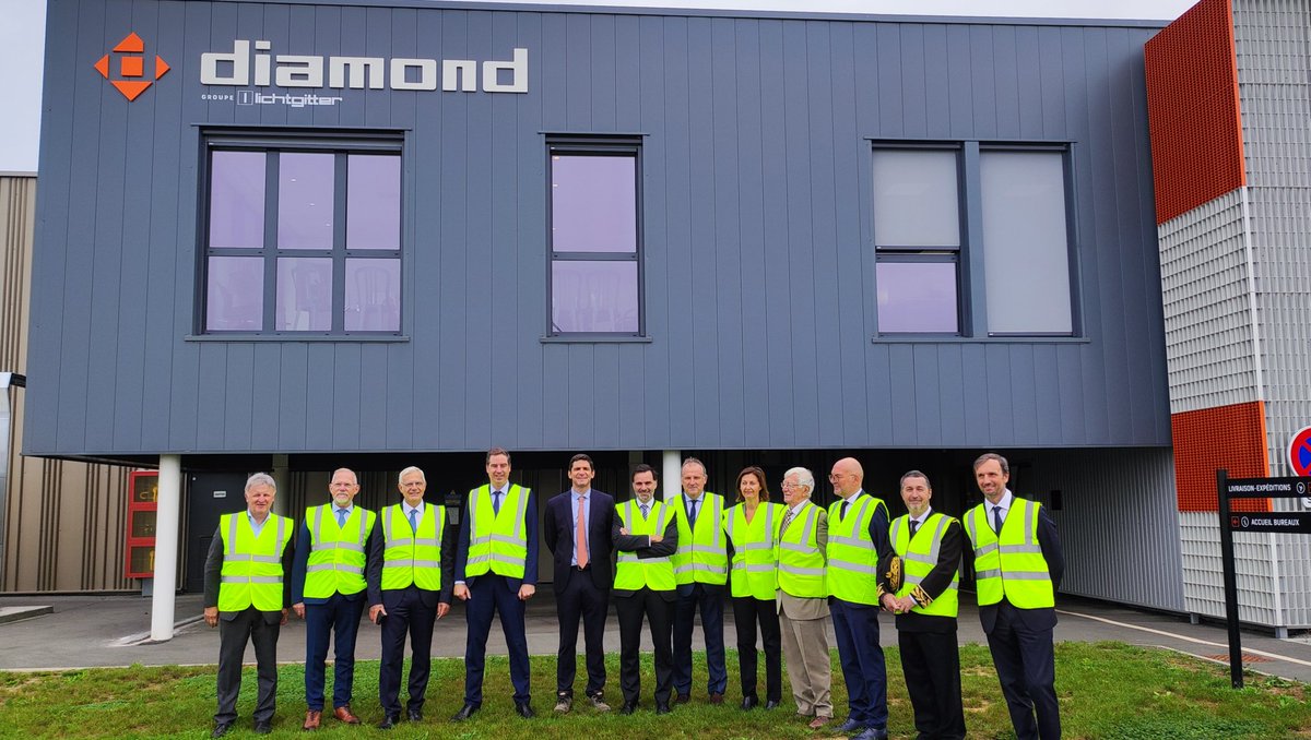 Le ministre @becht_olivier en visite ce jour en #Normandie chez l'entreprise Caillebotis Diamond pour présenter le plan #osezlexport.
#TeamFranceExport