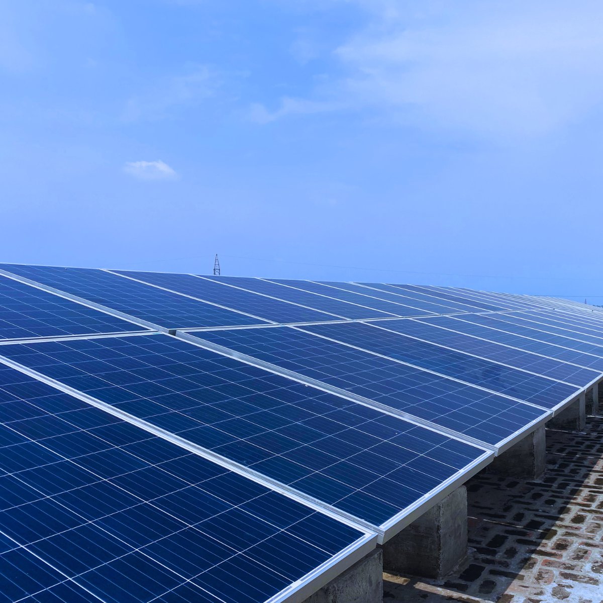 CandiSolar's tweet photo. 3 locations | 1 customer | Up to 100% #savings on electricity bills.

When savings rewards are realised in 1 location &amp; your customer expands to 3; Tribune Trust are now enjoying #greenenergy across Chandigarh, Gurgaon &amp; Jalandhar.

#candisolar #simplesolar #trustedsolarpartners https://t.co/S3kIyd6D3C