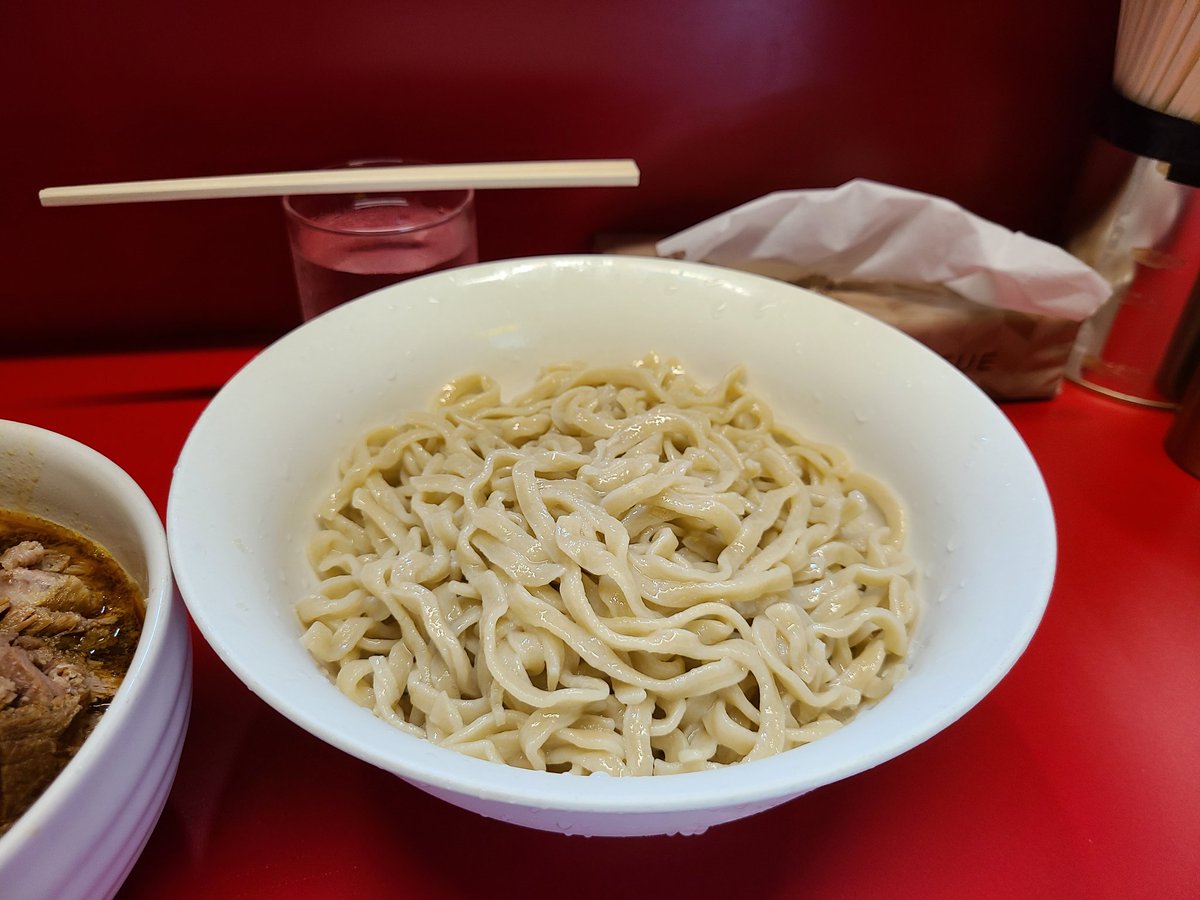 garlic_fat_vege's tweet photo. ラーメン二九六
限定　カレーつけ麺

豚の旨味や酸味等ベースがしっかり感じられるのにスパイシーで( ﾟДﾟ)ｳﾏｰ
タマネギもｲｲΣｄ(ﾟ∀ﾟ)
そしてやっぱしっかり締めた麺は最高！
旨辛つけ麺にも通じる感じするからお好きな人はぜひ！

ご馳走さまでした！
美味しかったです。 https://t.co/fvcK4rTgwt