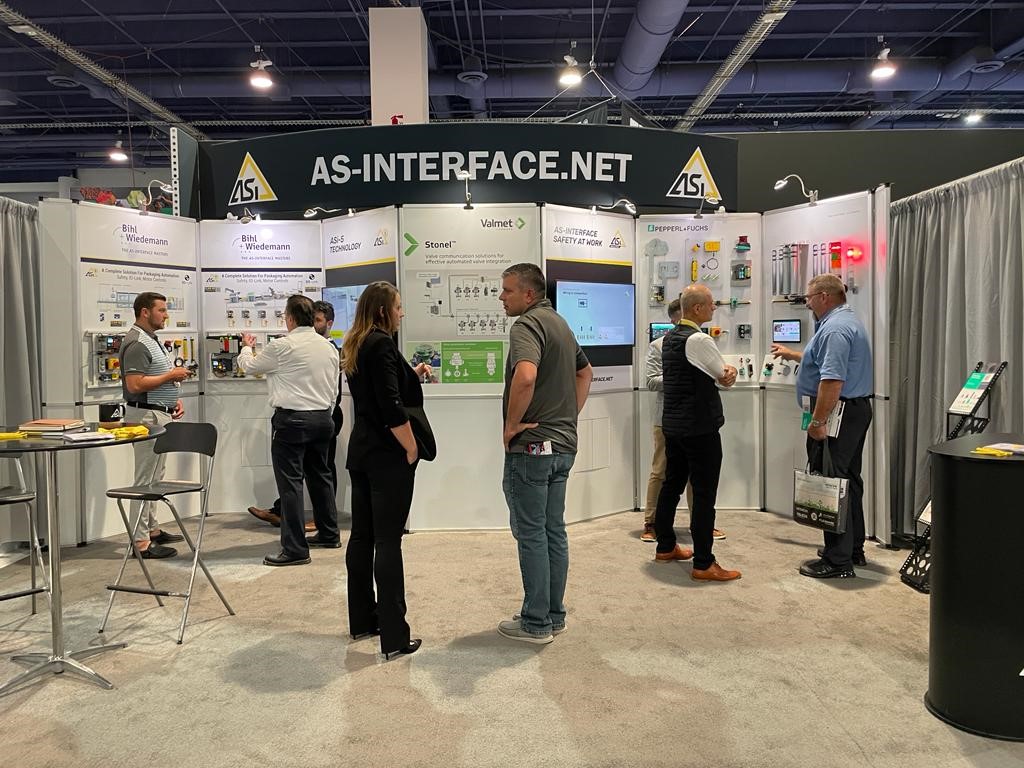 ASInterface's tweet image. It&apos;s showtime at the #PACKEXPOLasVegas. The first day is over and time has been flying by. But there are still two more days left for you here at the @packexposhow . 

Find the perfect automation solution with ASi-technology. Visit us  at booth 6565 in the Lower South Hall.