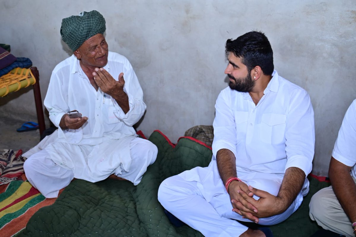 RavindraBhati__'s tweet photo. #शिव_जन_संवाद_यात्रा - पांचवा दिन

आभार अलाबचाया की ढाणी! https://t.co/KkdGwXON0L