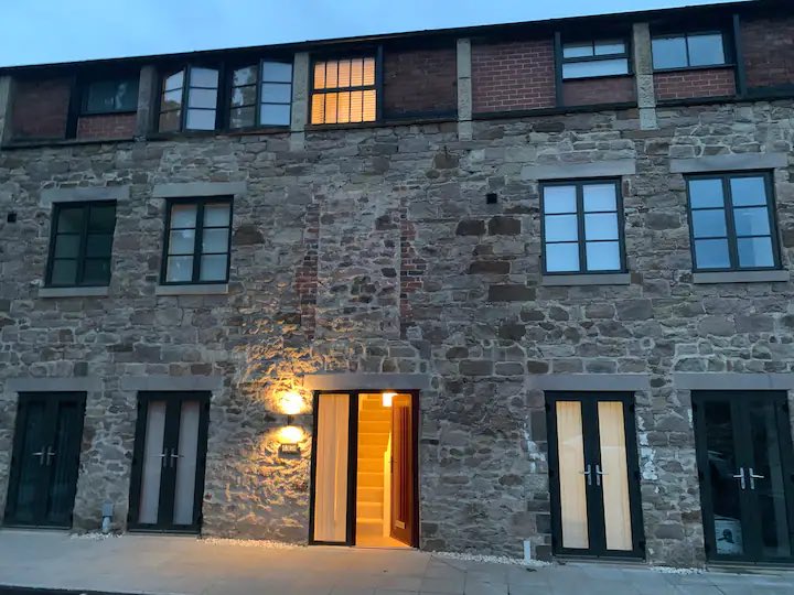 LBSDerby's tweet photo. We recently completed the refurbished of the old wool store at the historic John Smedley site in Matlock.

The former store has been turned into three 3 storey townhouses.

Each house has two off road parking spaces and an outside area looking over the Derbyshire countryside https://t.co/8ioutwBIIk