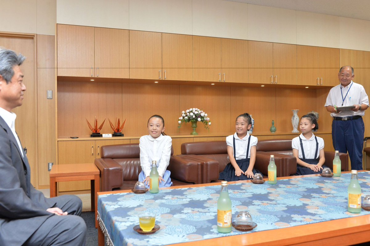 imizu_spo's tweet image. 「チア選手８人が全国大会の結果を報告」

チアリーディングチームPUPPYSに所属し、８月に東京都で行われたJAPAN CUP2023チアリーディング日本選手権大会に出場した選手８人が９月１２日、射水市役所を訪れ夏野市長（本協会長）に結果を報告した。

#射水市 #PUPPYS #チアリーディング #ジャパンカップ