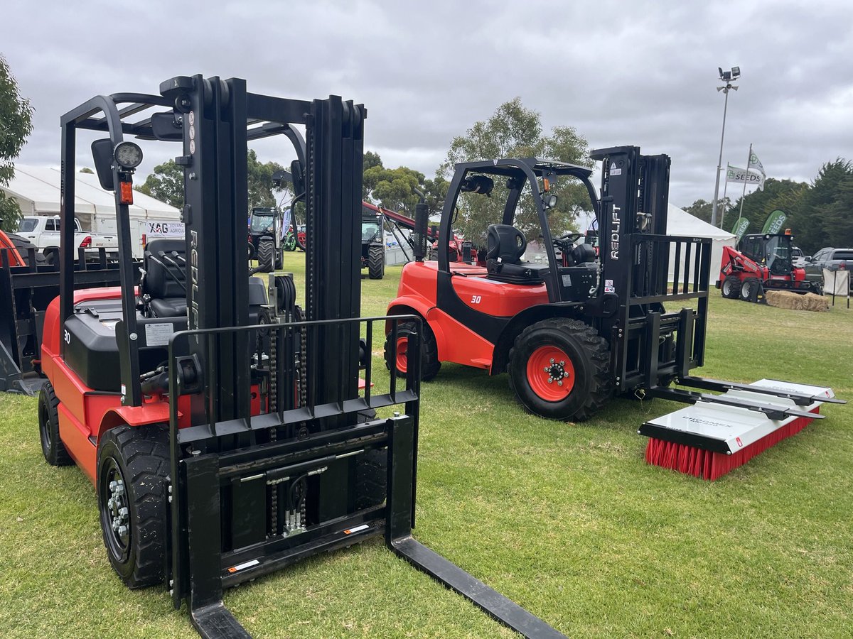 SAGrainServices's tweet photo. SA Grain services will be at the Riverland field days this week and also the Yorke Peninsula field days in a couple of weeks with plenty of machinery up for show , https://t.co/nxYRxnIiYZ