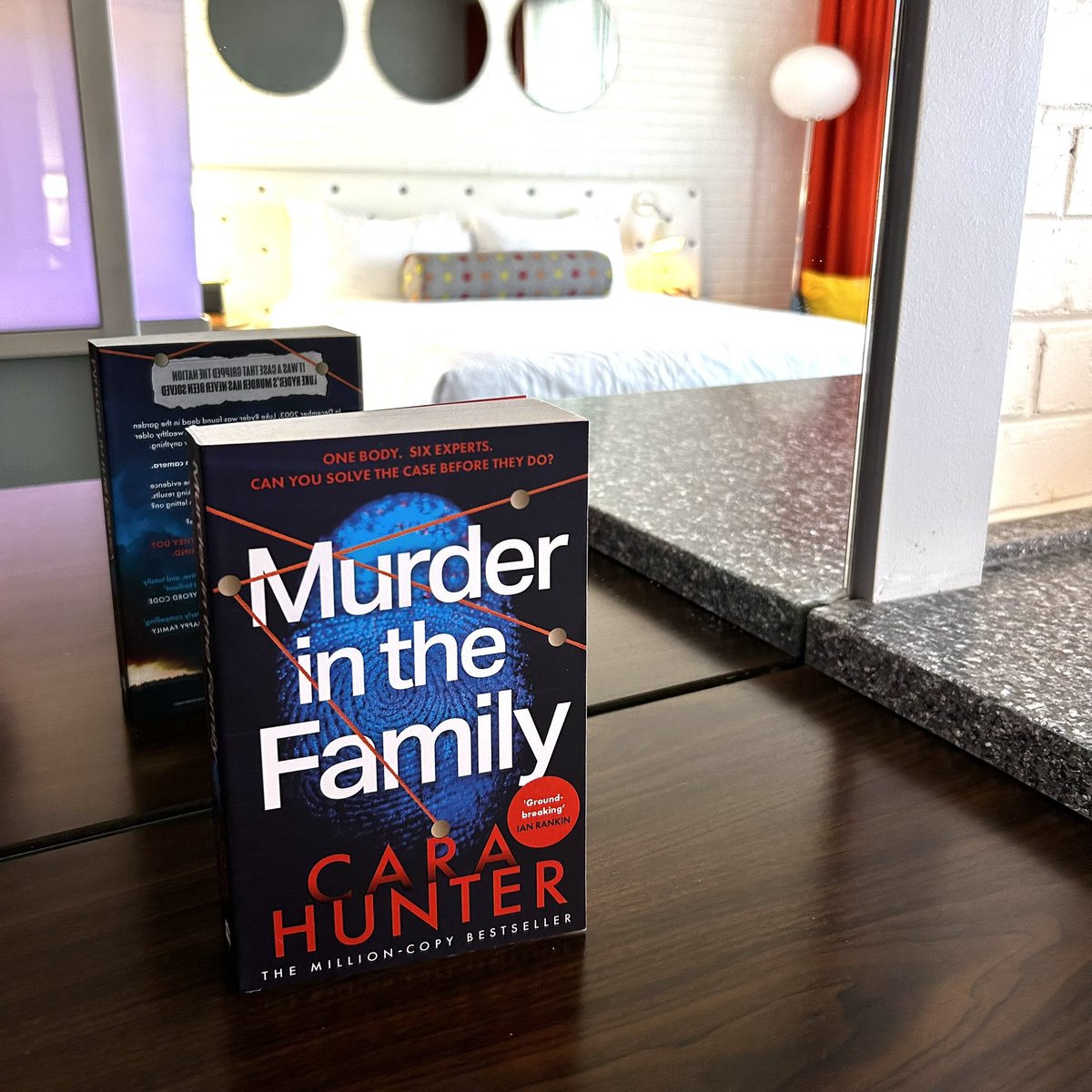 I loved everything about this book. Murder in the Family by @CaraHunterBooks is one of my favourite books this year.