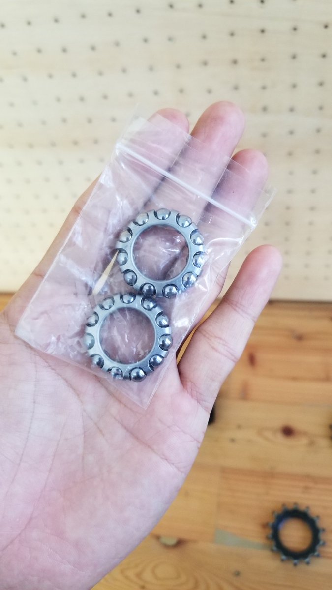 Pisuto_cyc's tweet photo. #fnfjb 
Restock sob..bearing BB NJS ready gk banyak 

Brand new

DM/WA (08816711051) 
https://t.co/DojrnX109g https://t.co/60ITsVeJak