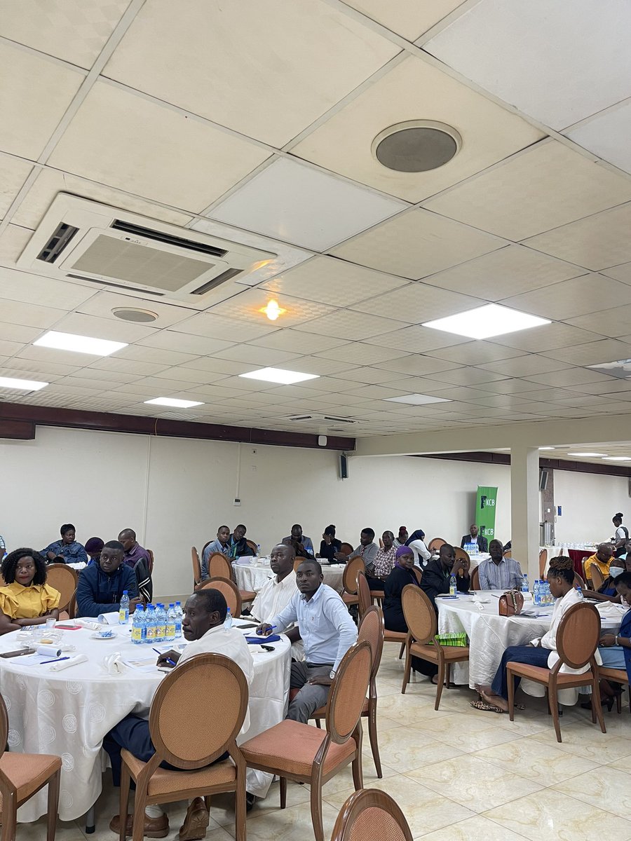 kcbbankug's tweet photo. In Pictures: Our Agency Banking Manager, Andrew Akatukunda guiding agents through the innovative features of our new app and the myriad benefits of being part of the KCB family.
#KCBAgents #ForPeopeForBetter https://t.co/dCY0tpqLoH