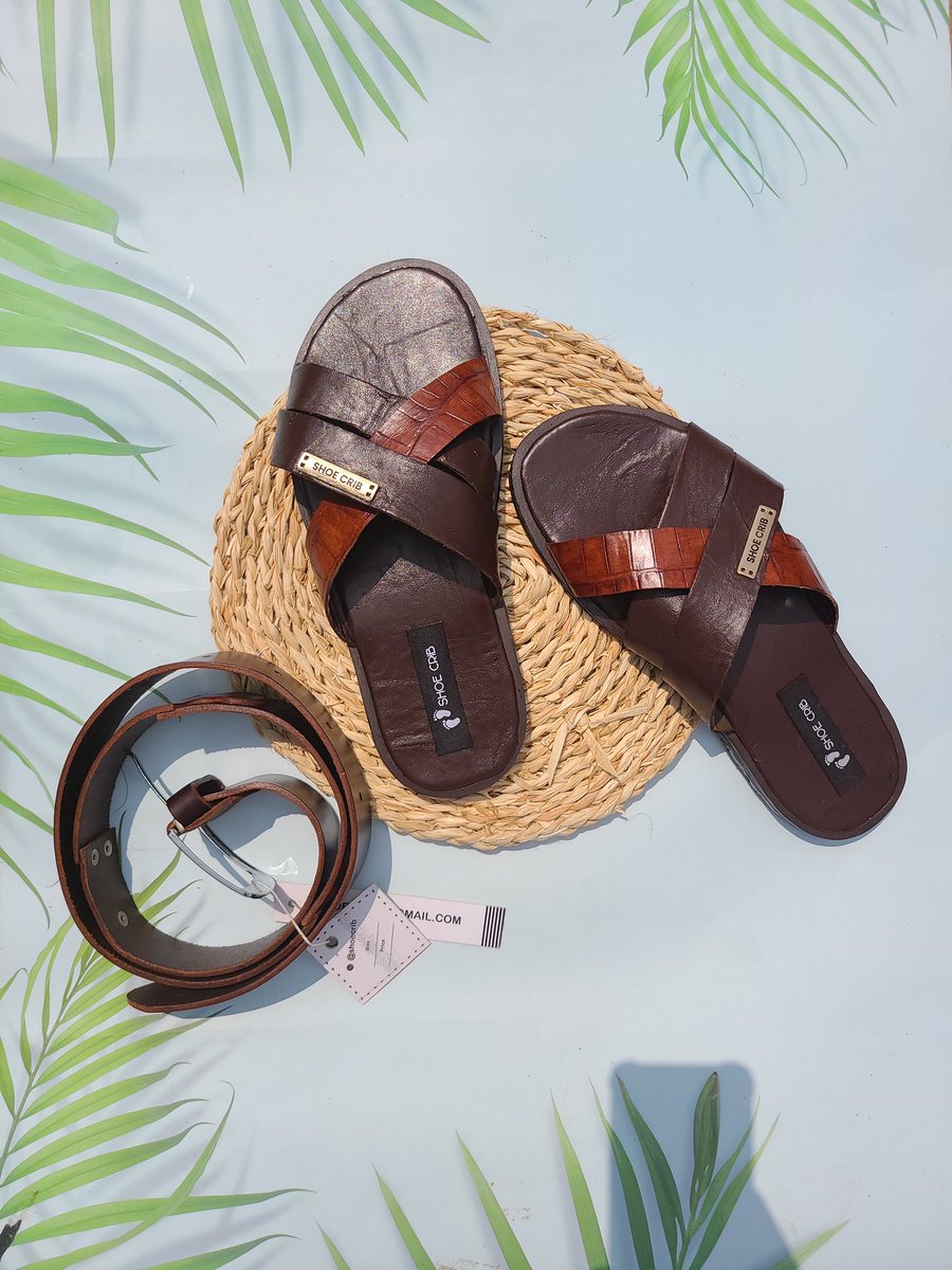 shoecrib_'s tweet photo. Calling all the City Boys , City Boys deserve Quality and City Boys will get Quality Leather . 

Shop our New addition the  “City Boy” Pair . The perfect pair for all Social Events . 
Price:(Slippers) N18000 
Belt :N5000 
.
#pagesbydamicommerce #flutterwavecommerce #lagos https://t.co/zsTXACQxdz