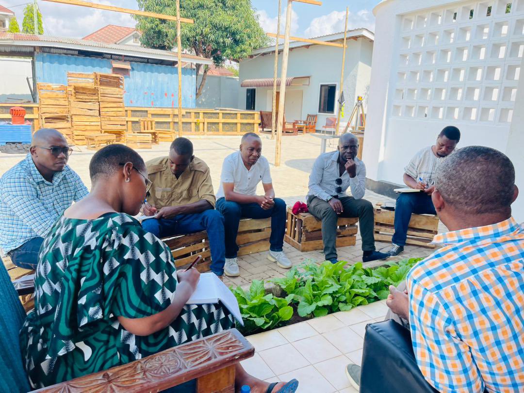 NemenceS's tweet photo. Day - 2 #JOAT Together, we're not just farmers, but a force for positive change in agriculture. The #JoatAnnualMeeting is where we strategize, collaborate, and grow stronger. ๐พ๐ช #JOAT #FarmersConnect" @MalemboLE @CarolNdosi @KennedyMmari @Njole__ @GeofrreyK @HusseinBashe https://t.co/Uez4Y8Nrsl