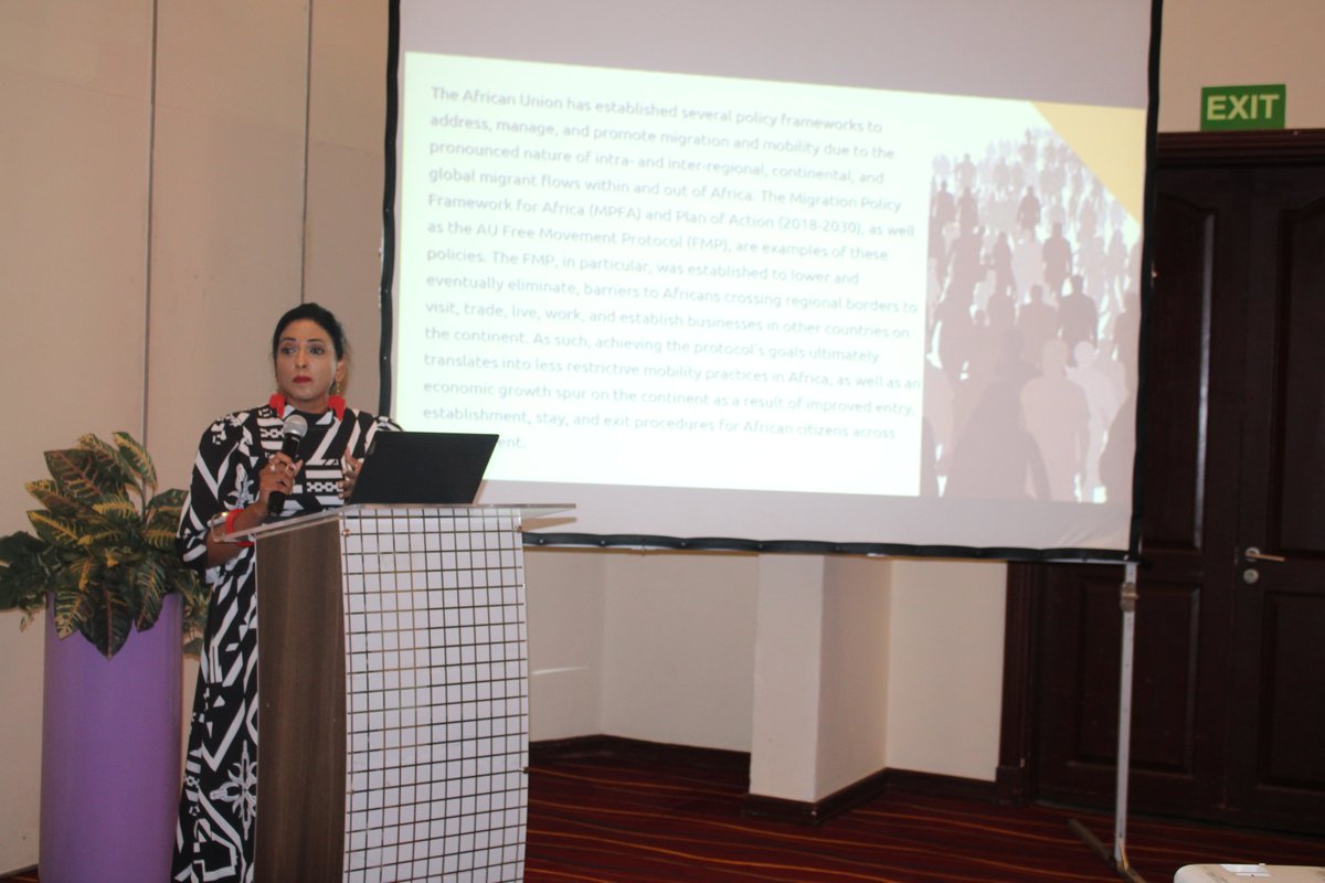 AU_ECOSOCC's tweet photo. As the National Dialogue series goes into the second session with presentations on "Freedom of Movement" from Stanley Magesa and "Outcomes on the ECOSOCC CSO Sensitization Series" from Yavi Madurai, an Editor's Forum on the @_AfricanUnion Free Movement Protocol convenes. https://t.co/36JsYtdhPQ