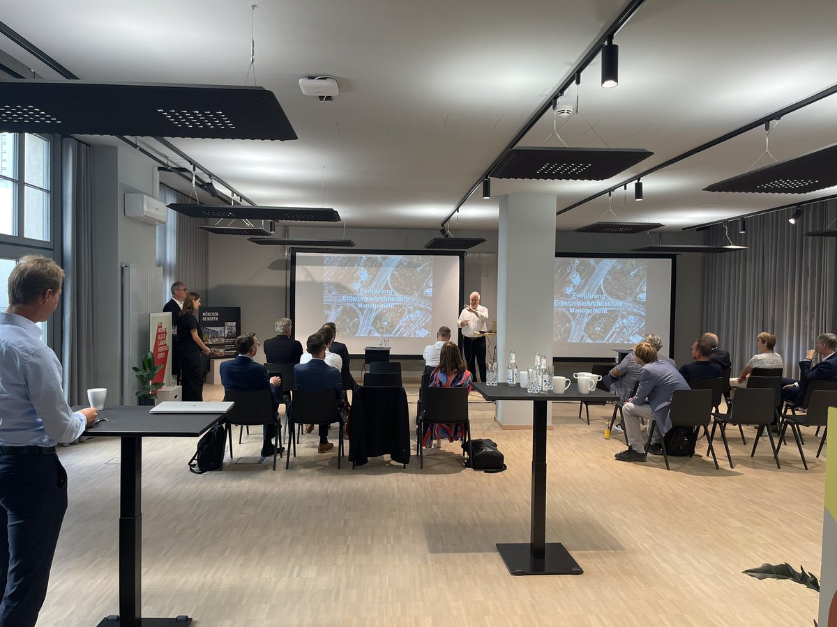 The chief Architect from the German Bavarian Finanz/Tax Authority is sharing how to go about Enterprise Architecture Management and standardisation.