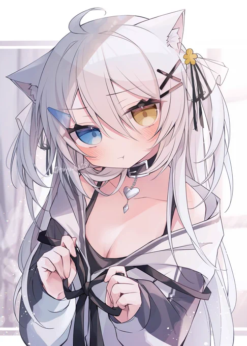「……どこ見てんの」 