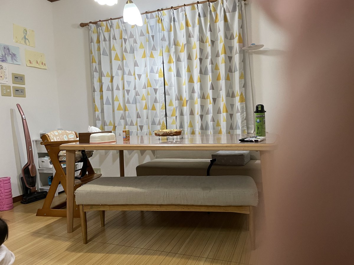 oriorinTV's tweet photo. 美味しそうだからご飯撮ったよ〜って5歳息子氏見せてくれた🤤
あと自分の顔も🤳 https://t.co/jhO4YJw9rW