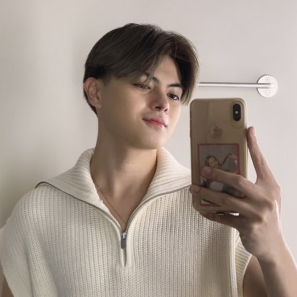ohsosune's tweet photo. something about new:id boys wearing white is making me feel things https://t.co/gZa5h6hGjc