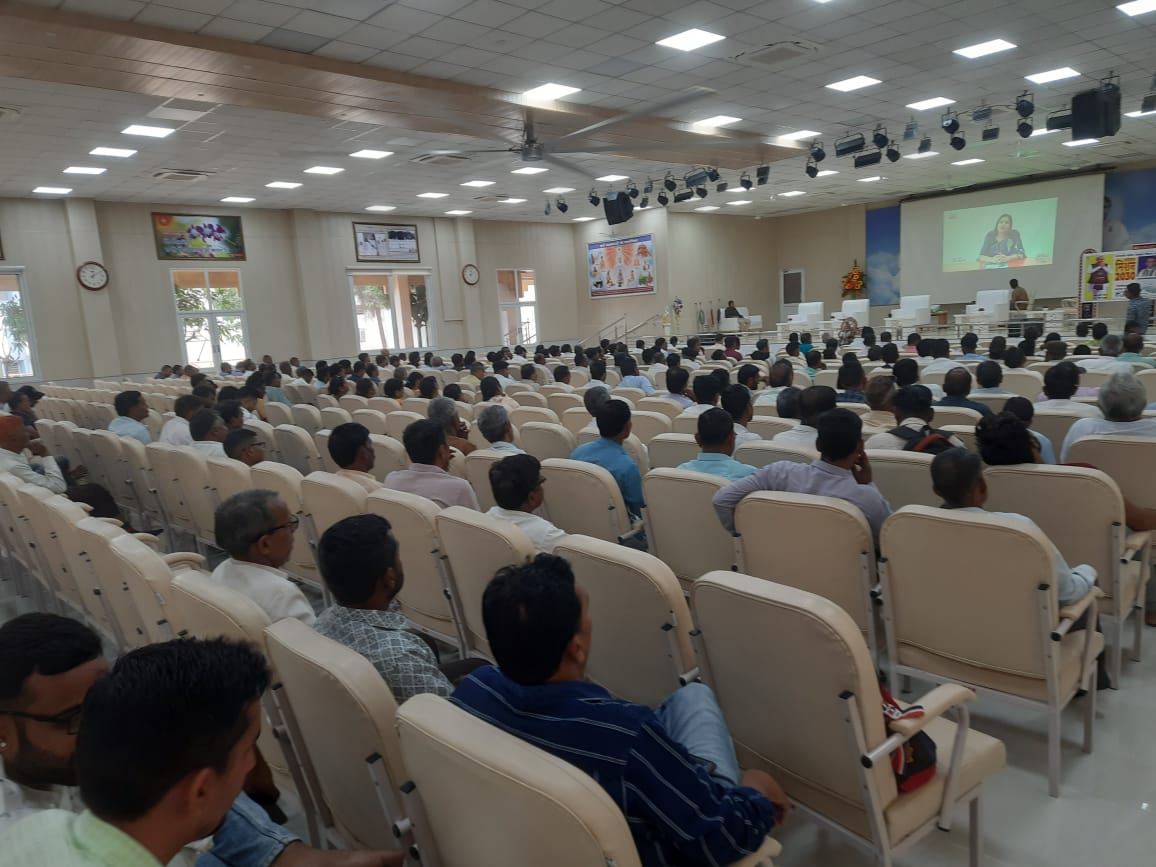 Tribal Area Development Department (@tadudaipur) on Twitter photo рд░рд╛рдЬрд╕реНрдерд╛рди рдорд┐рд╢рди 2030 рдХреЗ рддрд╣рдд рдЬрдирдЬрд╛рддрд┐ рдХреНрд╖реЗрддреНрд░реАрдп рд╡рд┐рдХрд╛рд╕ рд╡рд┐рднрд╛рдЧ, рд╕рд┐рд░реЛрд╣реА рд╕реЗ рд╕рдВрдмрдВрдзрд┐рдд рд╣рд┐рддрдзрд╛рд░рдХ рдХреЗ рд╕рд╛рде рд╡рд┐рдЪрд╛рд░ рд╡рд┐рдорд░реНрд╢ рдХрд░ рд╕реБрдЭрд╛рд╡ рд▓рд┐рдП рдЧрдП #RajasthanMission2030 <a href="/RajCMO/">CMO Rajasthan</a> рд░рд╛рдЬрд╕реНрдерд╛рди рдорд┐рд╢рди 2030 рдХреЗ рддрд╣рдд рдЬрдирдЬрд╛рддрд┐ рдХреНрд╖реЗрддреНрд░реАрдп рд╡рд┐рдХрд╛рд╕ рд╡рд┐рднрд╛рдЧ, рд╕рд┐рд░реЛрд╣реА рд╕реЗ рд╕рдВрдмрдВрдзрд┐рдд рд╣рд┐рддрдзрд╛рд░рдХ рдХреЗ рд╕рд╛рде рд╡рд┐рдЪрд╛рд░ рд╡рд┐рдорд░реНрд╢ рдХрд░ рд╕реБрдЭрд╛рд╡ рд▓рд┐рдП рдЧрдП #RajasthanMission2030 <a href="/RajCMO/">CMO Rajasthan</a>