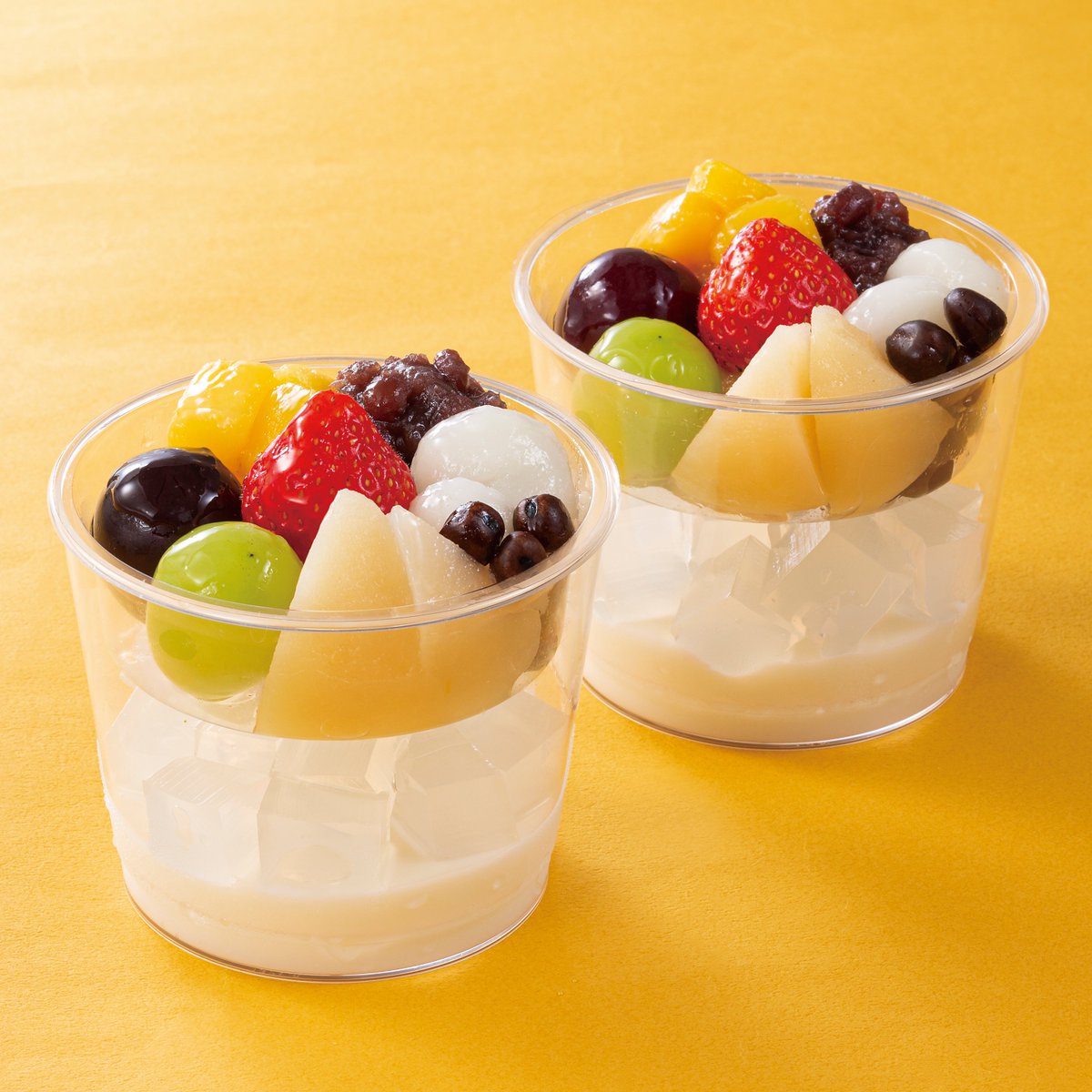 あんみつページ 店舗限定商品 】 「パンナコッタあんみつ」 北海道産練乳を加えた