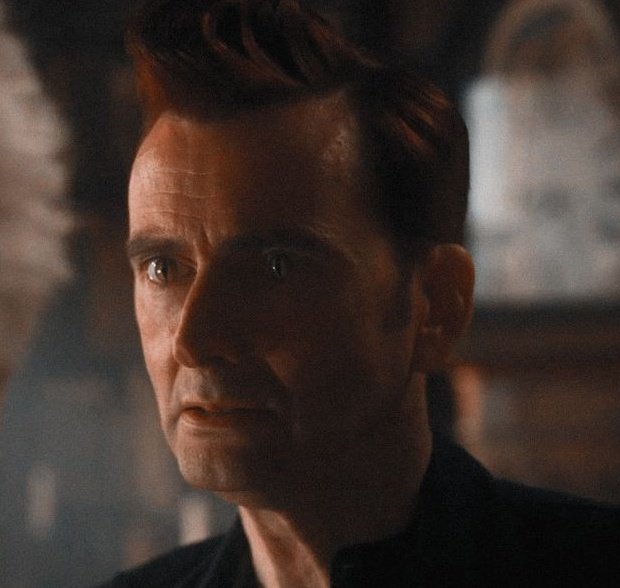 darkwillowz's tweet photo. The expression of realizing you have lost the one thing that makes everything worth it... #GoodOmens https://t.co/5wc5DHVPli