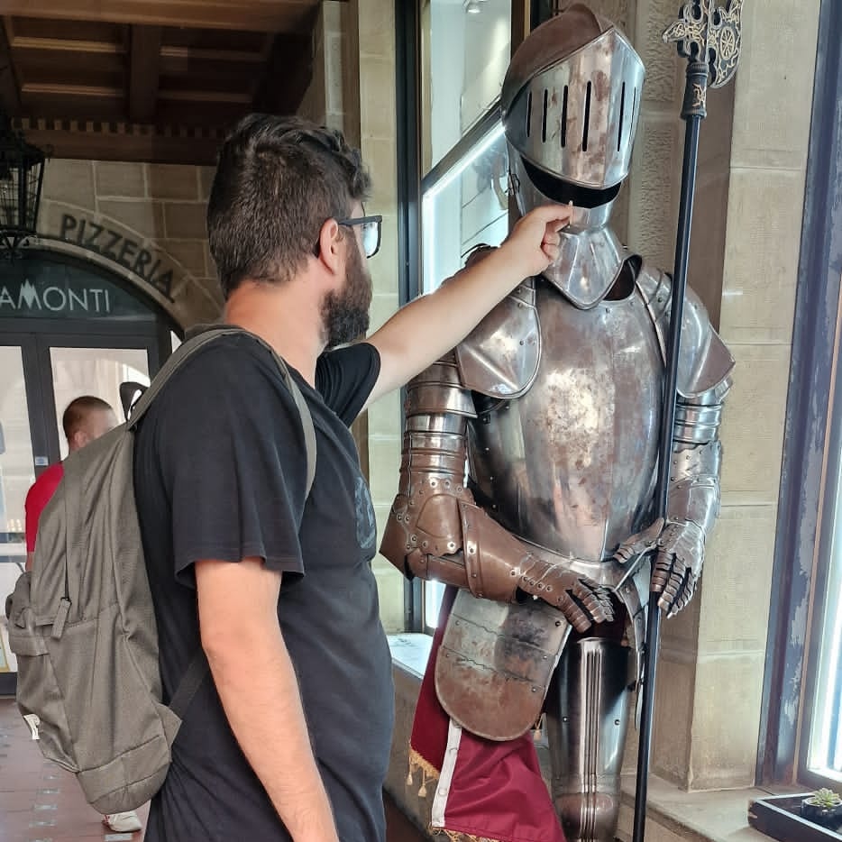RDM1864's tweet photo. Scusi, vuole un tiro? 🚬 https://t.co/9a1scNiJVr
