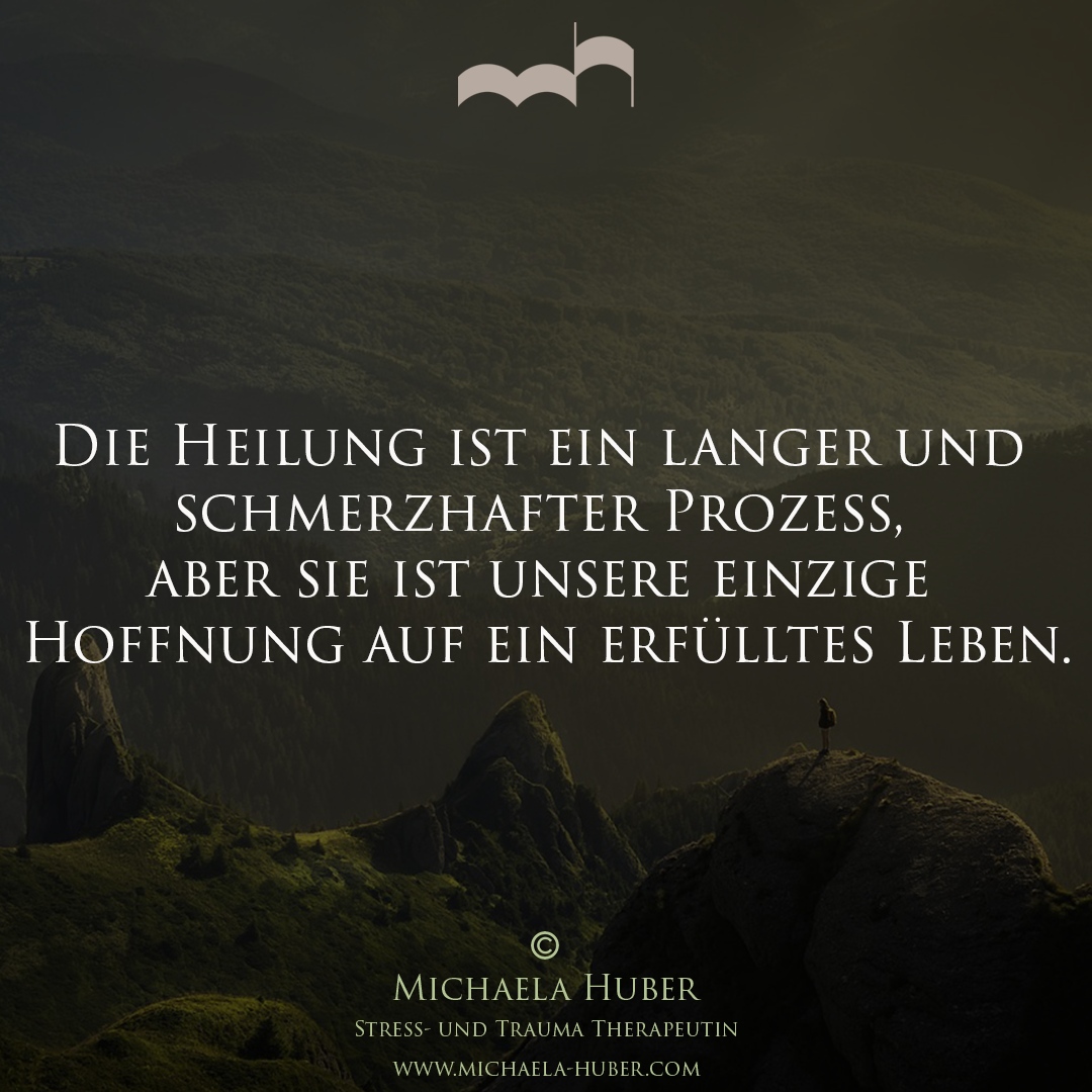 MHMichaelaHuber's tweet image. Auch wenn wir oft kein Ende sehen, wir müssen dadurch, es ist der einzige Weg. 🌲💪
⁠
#youarenotalone #traumarecovery #letsgotogether #gibnichtauf