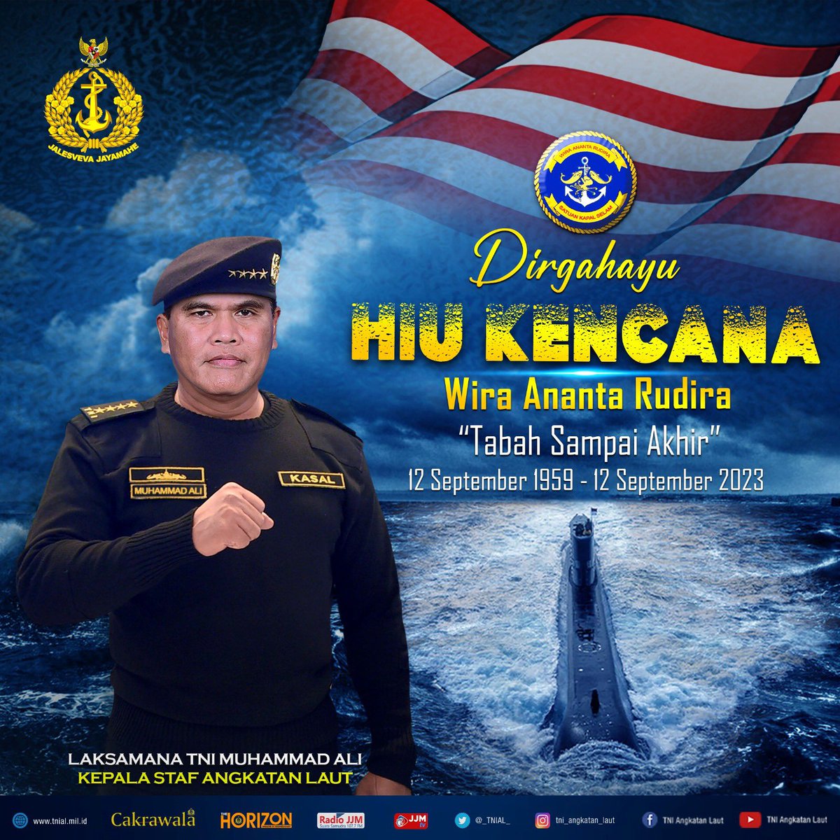 _TNIAL_'s tweet image. DIRGAHAYU SATUAN KAPAL SELAM HIU KENCANA

12 September 1959 - 12 September 2023

Wira Ananta Rudira
“Tabah Sampai Akhir”

#kasal #hiukencana #jalesvevajayamahe #tnial #indonesiannavy #muhammadali #laksamanamuhammadali #kapalselam #submariner #submarine