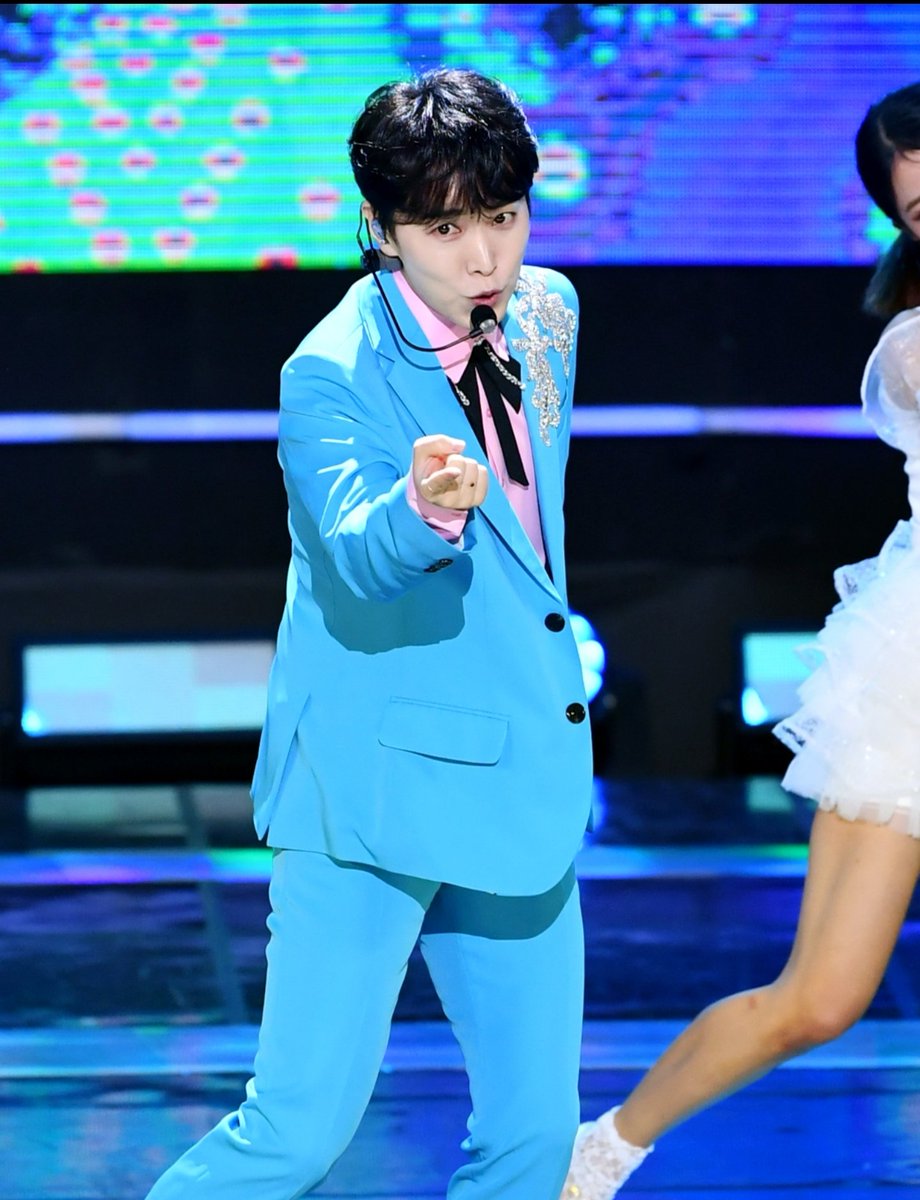 mings_team's tweet photo. 📸 #SUNGMIN at #더트롯쇼 The Trot Show 230911 방송

Photos during #사랑이따끔 Lovesick stage 💖

© Star Planet
@LIU_Sungmin #성민 #더트롯쇼_성민 #성민트로트 #트로트가수성민 https://t.co/FOjbSCPriu