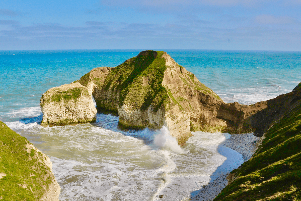 DiscoverCoast's tweet image. Head to Filey on  23- 24 September for the Filey Bay 1779 Festival to commemorate the momentous Battle of Flamborough Head with sea shanties, shipwreck walks on the prom and a Sea Cadets Parade and Service on the Sea Front⚓

Find out more ow.ly/6YFv50PK57y