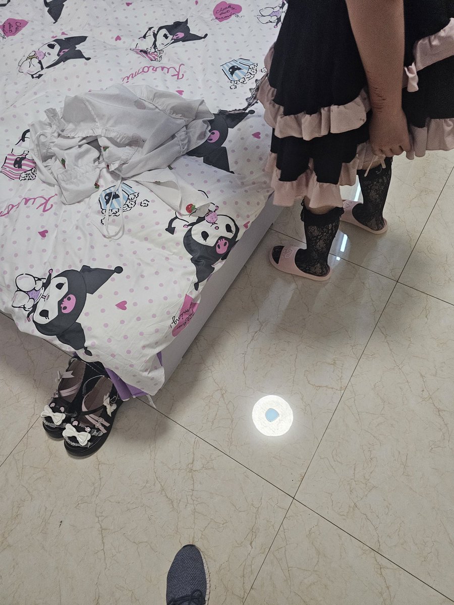 guifuluomou's tweet photo. 女儿来了，刚到家😍 https://t.co/NuTcWa4PIW