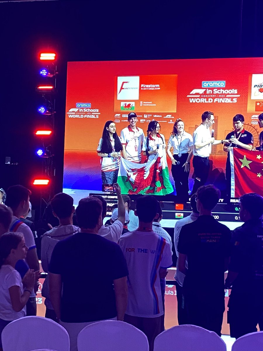 SJC_DT's tweet photo. It’s knockouts at the @aramco F1 in Schools World Finals in Singapore!  @FirestormF1 are through to the next round. Get onto YouTube and join in the fun! #SJCDT #SJCF1inSchools #SJCExcellence #F1iS https://t.co/teqx3dUpOe