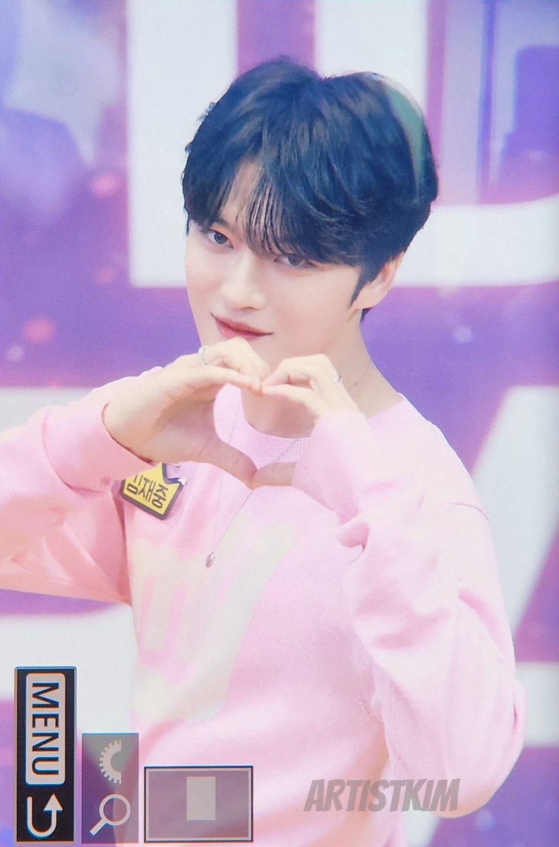 ARTISTKIM0126's tweet photo. 230912 MBC idol radio *preview

@bornfreeonekiss 🫶

#김재중 #재중 #Kimjaejoong
#ジェジュン #金在中 https://t.co/7XFWP1vsAN