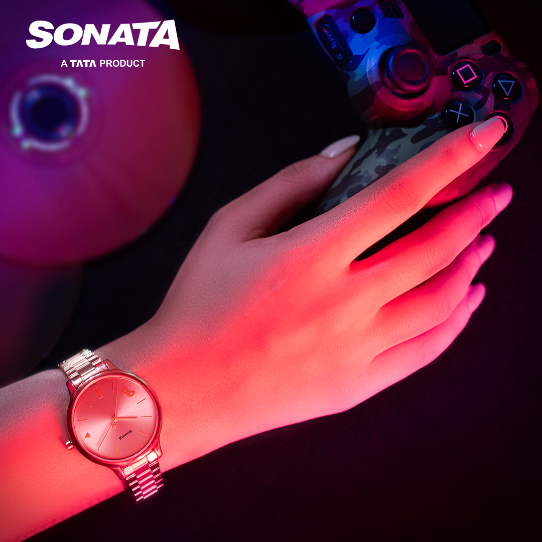 SonataWatches's tweet photo. Victory is in your hand when you play with style. Shop the Play collection by Sonata and scale up the level.
SKU: 87050WM02
Price: 1,899/-
#Sonata #Playcollection #games #Videogameday #trendywatches #lifestylewatch #quartzanalog #GoldWatch #RoseGoldWatches #VideoGame https://t.co/heSWn1wJwl