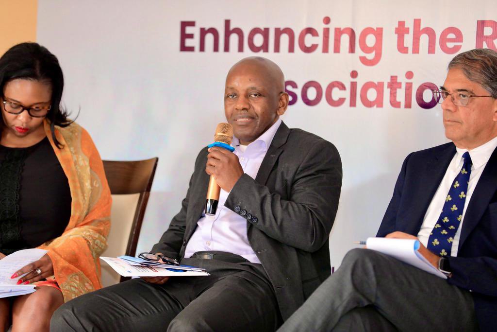 afyanahakiug's tweet photo. “A vaccine market cannot be sustained at the regional level alone. We need to create a common vaccine market at both regional and continental levels."- Dr Emmanuel Higenyi, @JMSUganda 
#VaccineManufacturing https://t.co/trbhmOLWNg