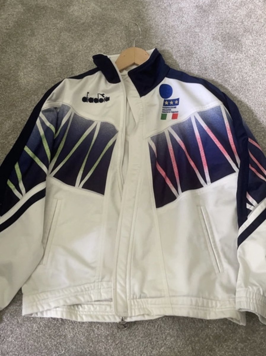 Jack_Stancer17's tweet photo. @ShirtSellerList Italy 1994 Track Jacket
Size Small
Excellent condition
£55 inc postage https://t.co/uvnT7zgEEV