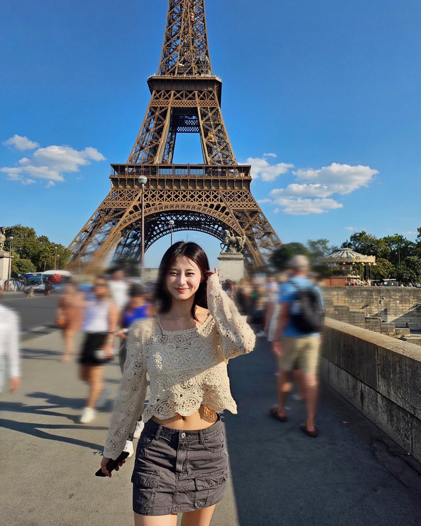 pinkdoggo29's tweet photo. 230912 🦌🤍📸 (1)

“Finally saw it for the first time.. Eiffel Tower📍📸”

#TZUYU #TWICE #트와이스 https://t.co/w8rfv62Q3c