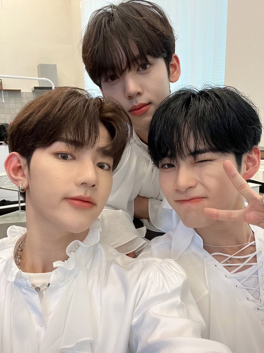 mew613_'s tweet photo. 이 조합 너무 좋음…🥹
성장한 저요 https://t.co/Jop9tNwo7M