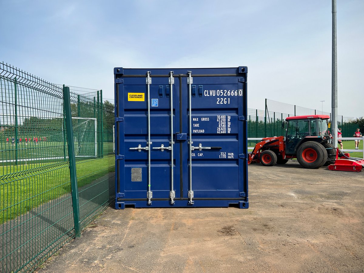 🚚 <a href="/NorthumbriaUni/">Northumbria Uni</a> scores big with our latest delivery! 🏆

Sales Executive Toni Heal hit the mark by providing them with a one-trip 20ft container to store their sports equipment. 🏀🏓⚽

#WeBoxClever #ClevelandCan | #NorthumbriaUni #StorageSolutions #SportsEquipment