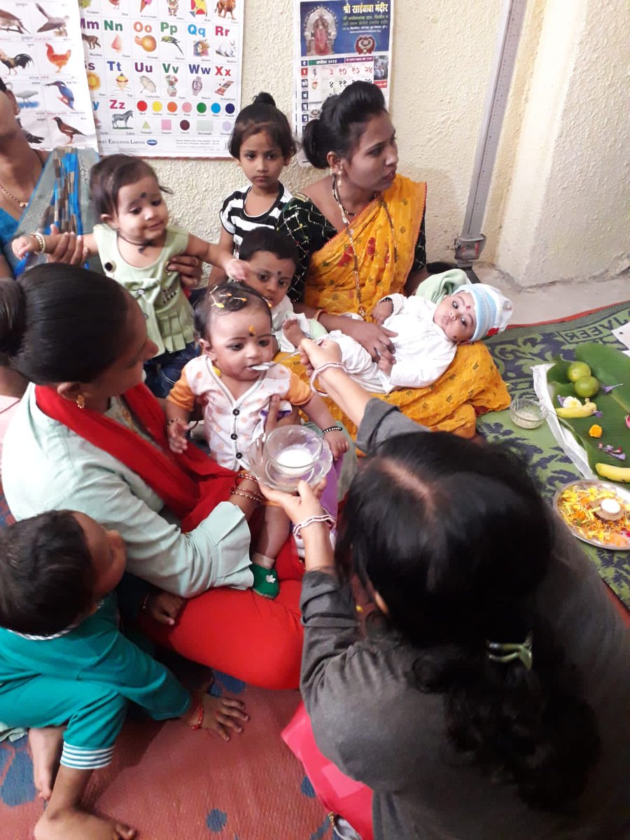 SahayataFounda2's tweet photo. #NationalNutritionMonth2023 #Annaprasana celebration , #NutritionCounseling #ProtienRich food distribution at #ICDS #Pune by our member #Anita. 
#RajgiraLaddo #Besan #RoastedChanna distributed to the #pregnant #lactating mothers. 

#StopChildMalnutrition 
#PublicHealth https://t.co/AaIECs9hX2