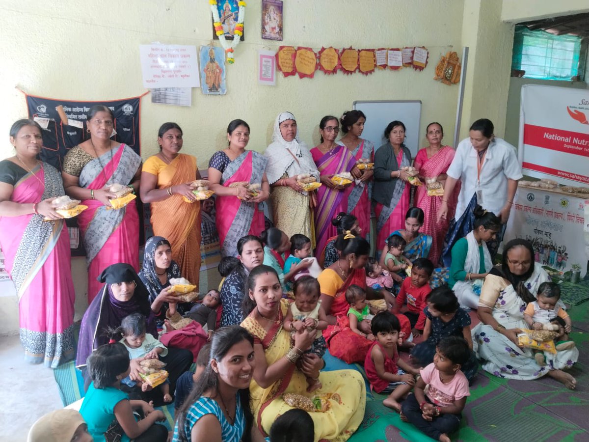 SahayataFounda2's tweet photo. #NationalNutritionMonth2023 #Annaprasana celebration , #NutritionCounseling #ProtienRich food distribution at #ICDS #Pune by our member #Anita. 
#RajgiraLaddo #Besan #RoastedChanna distributed to the #pregnant #lactating mothers. 

#StopChildMalnutrition 
#PublicHealth https://t.co/AaIECs9hX2