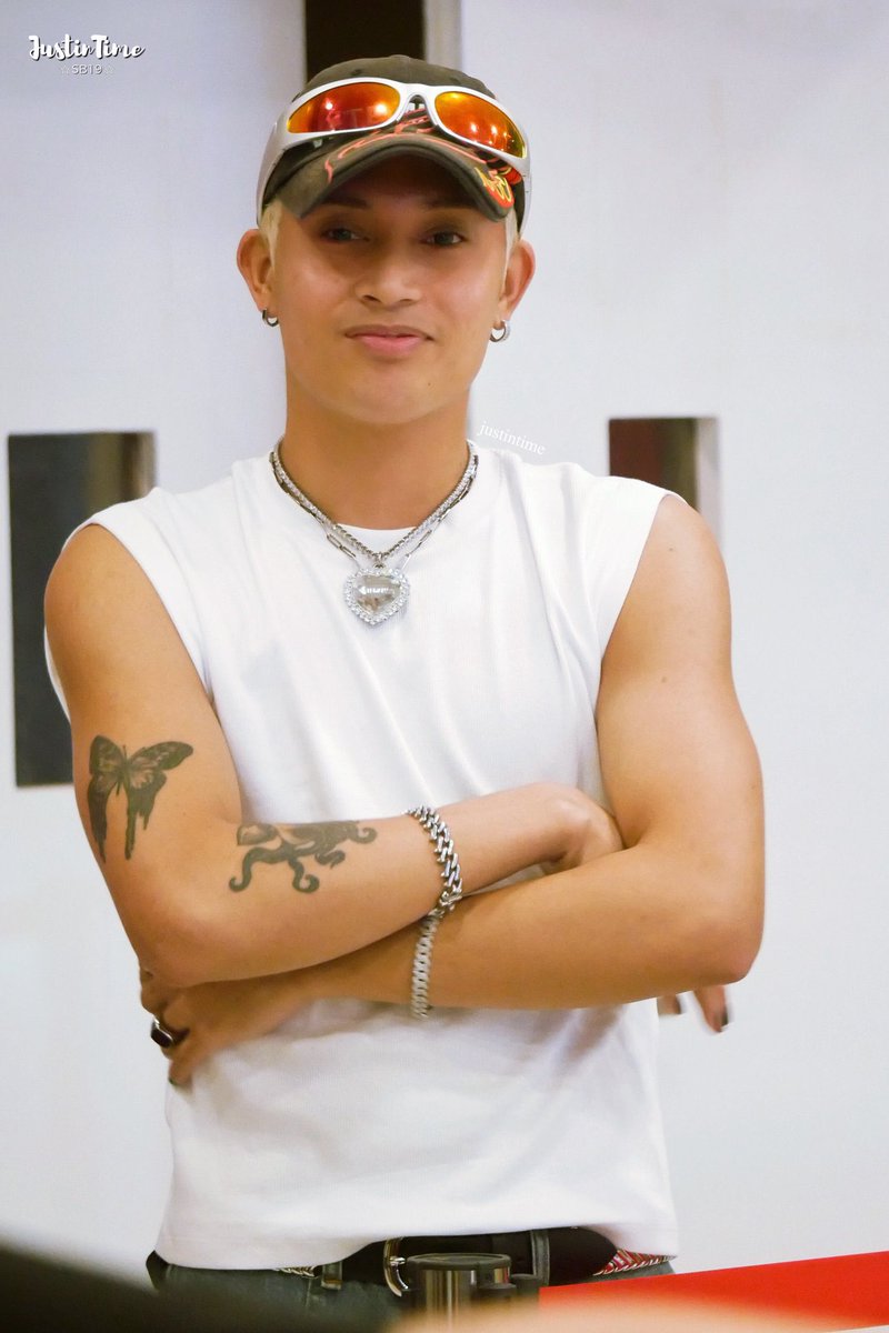 melaniereactsyt's tweet photo. Letโs gooooo Felip!!! Get it boiiiiiii ๐ฅ๐ฅ
@felipsuperior #MMLive23 #COMPLEXLiveInSG #FELIP #FelipINSG https://t.co/eKgjbneA5o