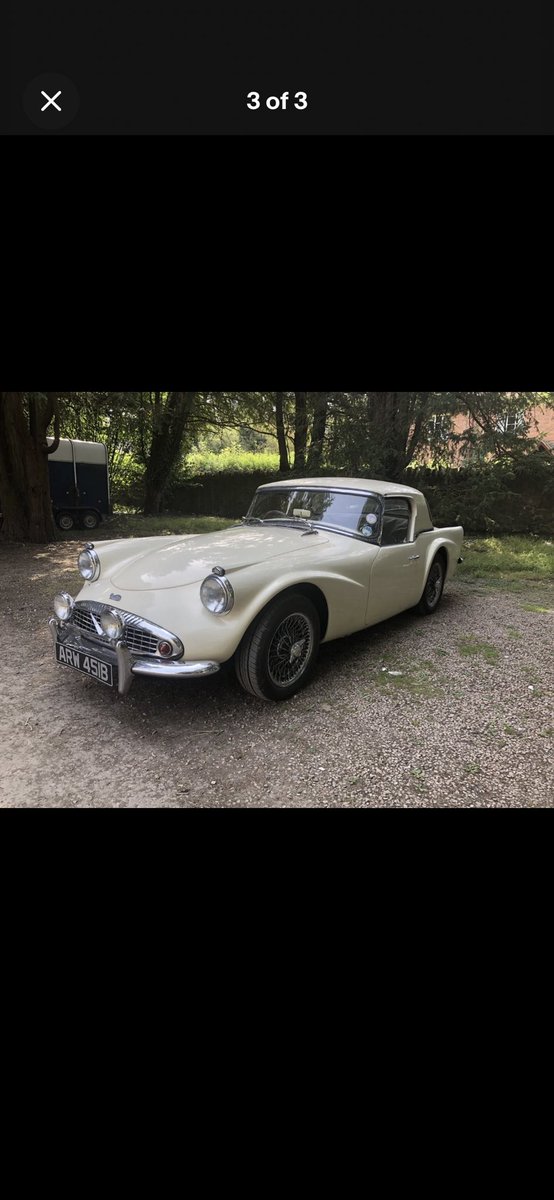 When is the last time you saw one of these?! We get the pleasure of seeing pictures of a whole range of cars in our products. #daimlerdart #daimler #classiccar #carbubbleuk #inflatable #carcover