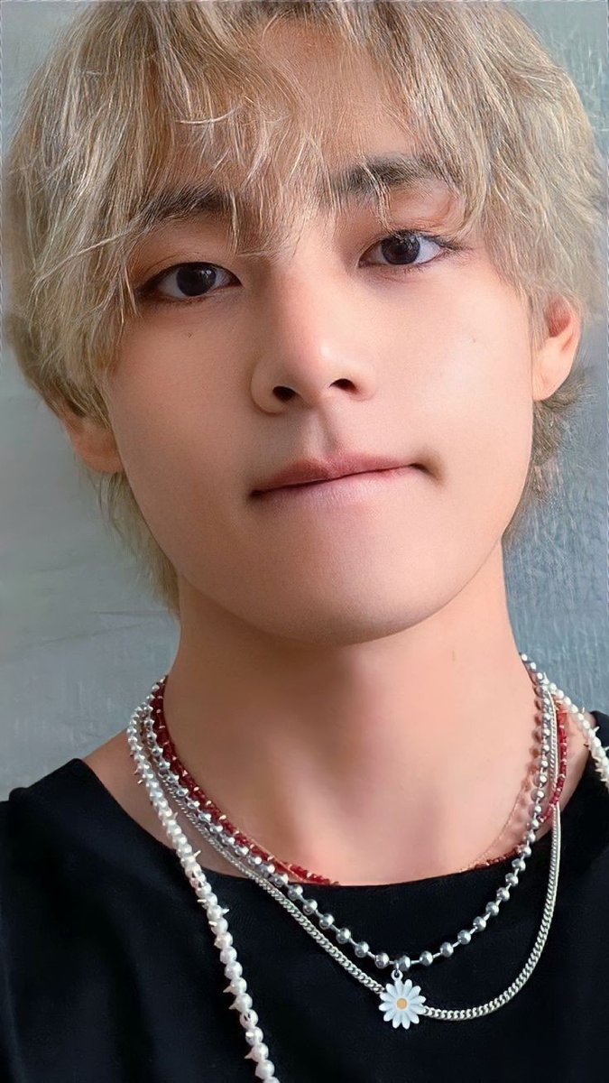 BTS_twt___KTHV's tweet photo. 안녕하세요 ! 🙂

-#TAEHYUNG https://t.co/T6a6Mj6KZO