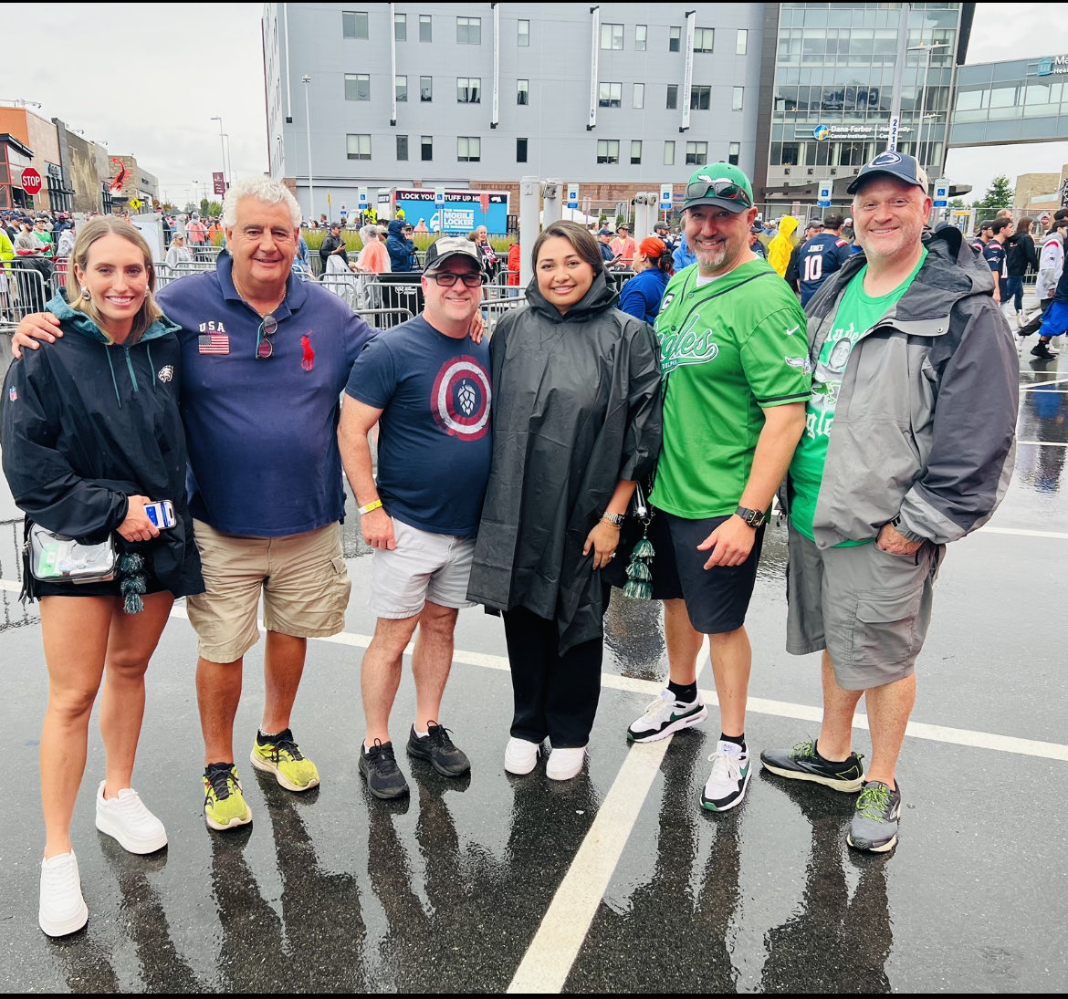 john_ricciutti's tweet photo. It was an omen that we’d beat Belichick and the Pats in Foxboro when we bumped into Eagles guard Landon Dickerson’s parents who introduced us Landon’s wife and Jordan Mailata’s wife. Yes another stop brewery stop on the road trip. Stadium scoreboard. Pix by #AdjProf #UnionBusDrvr https://t.co/BTYDuxjCov