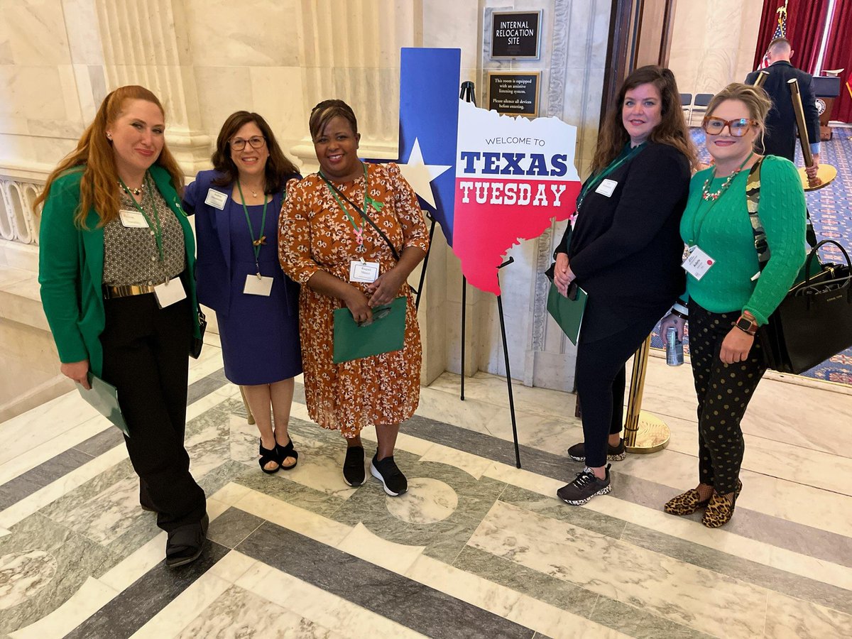 Team Texas representing at Texas Tuesday💚. We're equipped, united, and ready to lend our voices to the cause. #ArthritisAdvocacySummit23 #safestepact #helpcopaysact  @tedcruz @DanCrenshawTX @JohnCornyn @AndreaAbramowtz @RheumyMgr @AubrieTx