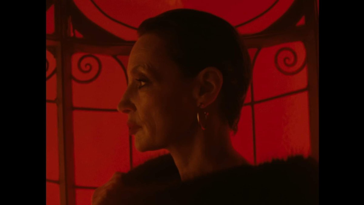 . « JTM, c’est la tuile », le nouveau clip de Jeanne Balibar, est maintenant disponible ! 

. Réalisé par Nicolas Medy 

. youtu.be/hR3iTTXCgeE?si…