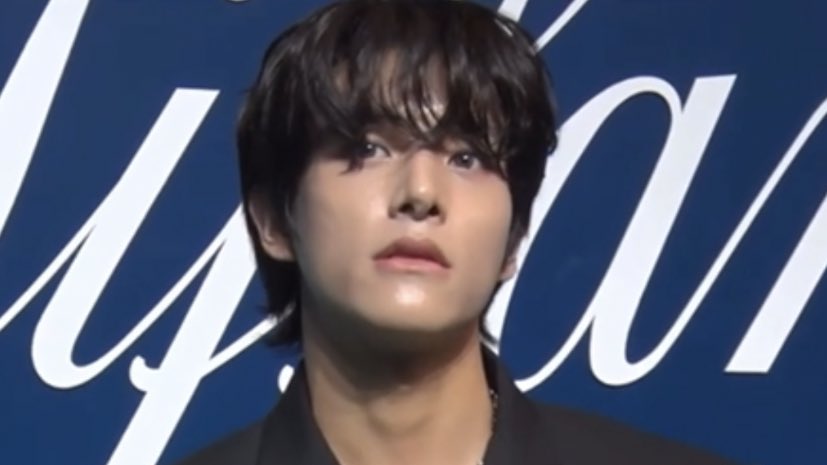 15ARCHIVEz's tweet photo. face sculpted by gods 🙇‍♀️🙇‍♀️🙇‍♀️
#ENHYPEN_JAKE #제이크 https://t.co/rkoGlizSth