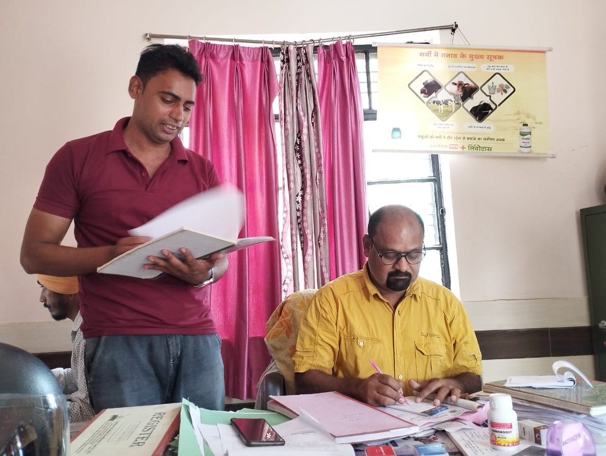 sitarganj_RDUK's tweet photo. आज पशुपालन विभाग में जाकर गोट वैली में समूह की महिलाओं को भी लाभान्वित करने के संबंध में चर्चा की गई।

@REAPUSN https://t.co/XSQOSUgFh4