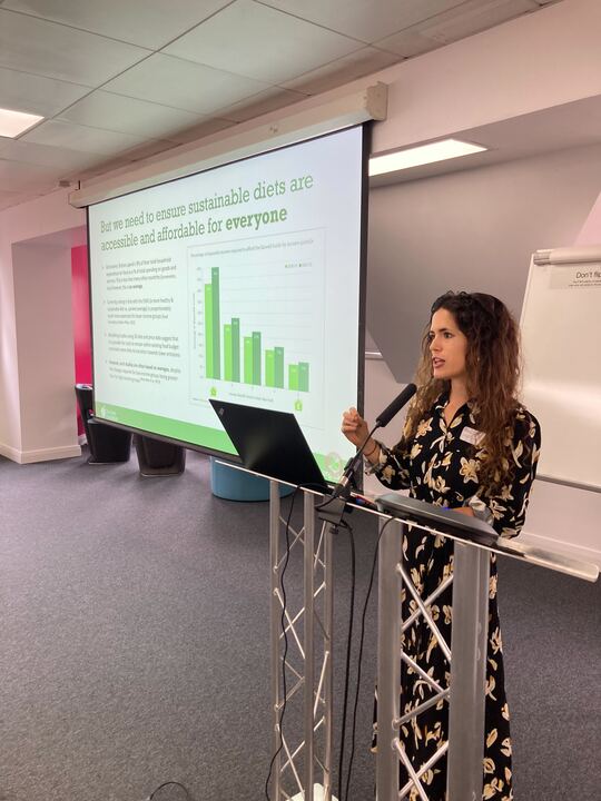 British Dietetic Association (@bda_dietitians) on Twitter photo .<a href="/The_A_To_V/">Rebecca Tobi RNutr</a> Registered Nutritionist and Senior Engagement Manager <a href="/Food_Foundation/">The Food Foundation</a> talks about how can we eat healthily without it costing the earth. We need to "make low emissions food more appealing, and see diet as part of Government strategy."#BDASustainableSeptember .<a href="/The_A_To_V/">Rebecca Tobi RNutr</a> Registered Nutritionist and Senior Engagement Manager <a href="/Food_Foundation/">The Food Foundation</a> talks about how can we eat healthily without it costing the earth. We need to "make low emissions food more appealing, and see diet as part of Government strategy."#BDASustainableSeptember