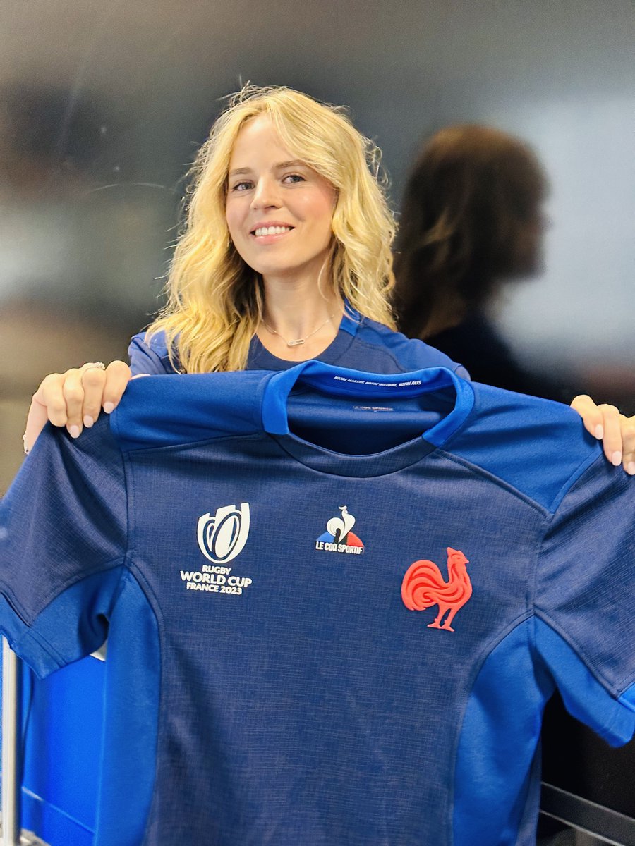 beinsports_FR's tweet image. [🎁CONCOURS] 🔁 RT pour tenter de gagner le maillot du XV de France !
👉 Follow @beinsports_FR
 pour jouer ! 
📺 Ne manquez pas #SalonVIP avec @Claire_Arnoux ce soir à 19H sur beIN SPORTS 2, avec @AbdAlMalikMusic !