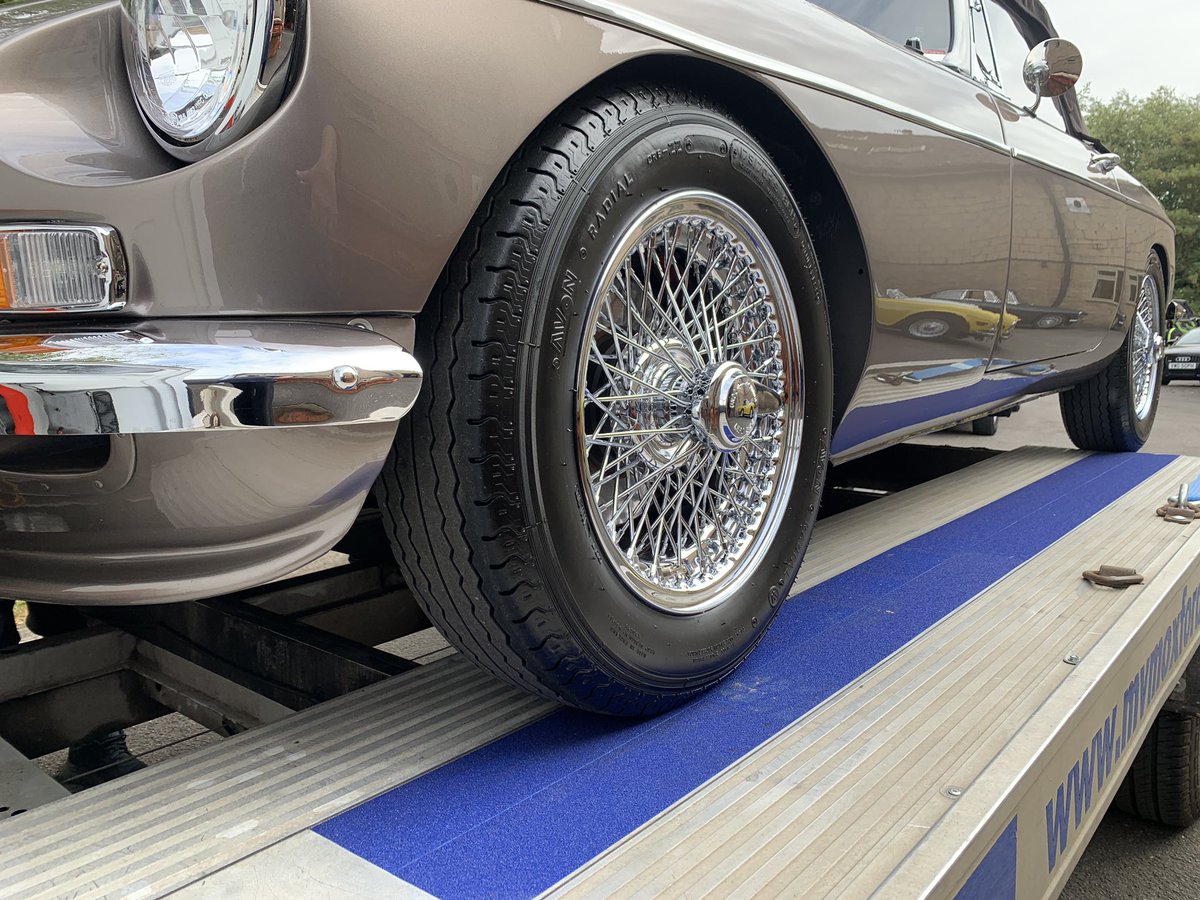 mvmoxford's tweet photo. #WednesdayWheel #GoodwoodRevival #ClassicCars https://t.co/rEJabua0jB